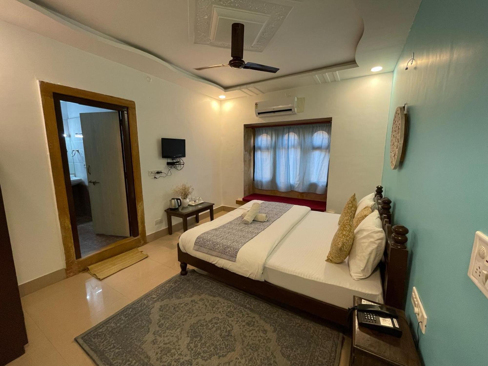 Hotel Meerana 斋沙默尔 外观 照片