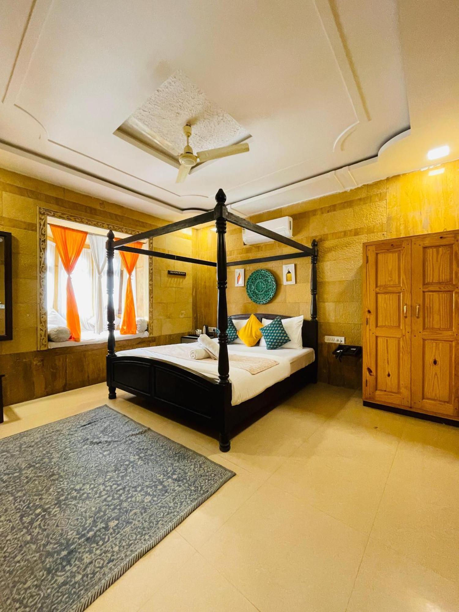Hotel Meerana 斋沙默尔 外观 照片