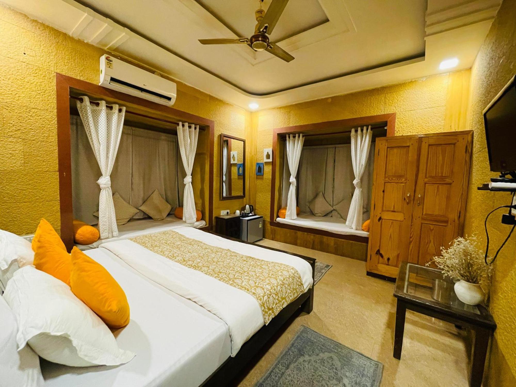 Hotel Meerana 斋沙默尔 外观 照片